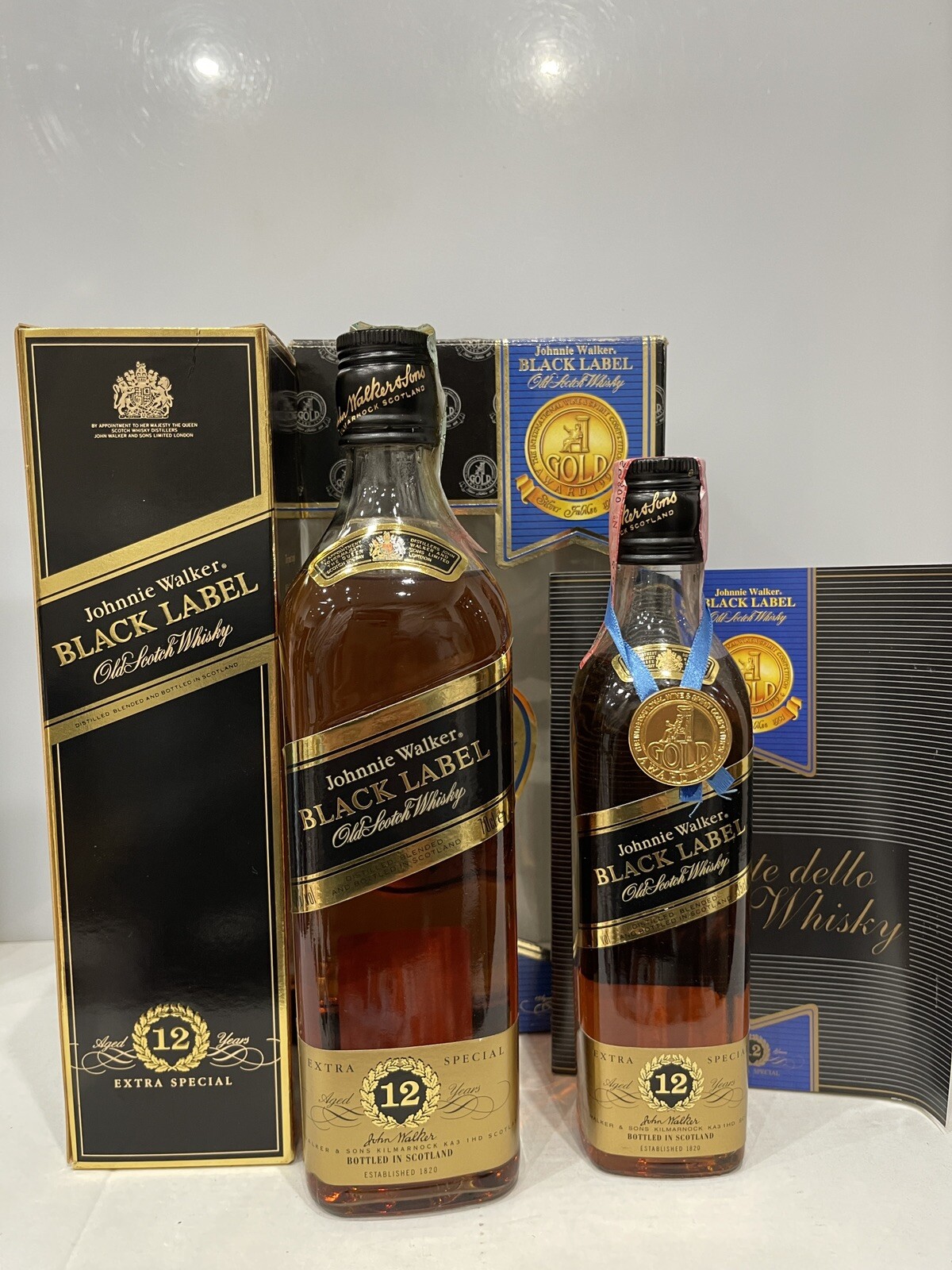 Johnnie Walker Black Label 12 Year Old 70cl & 35cl 40% Vol / Gold Medal 1994 product image