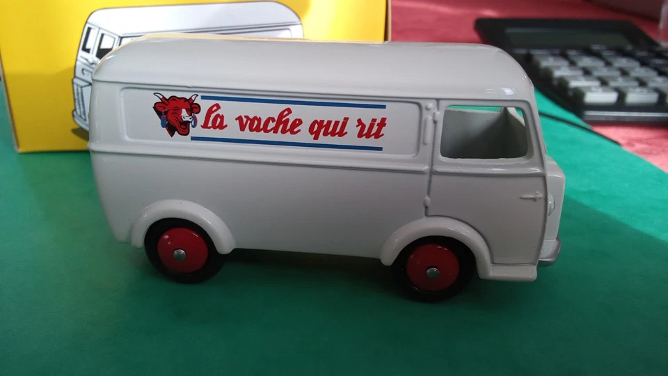 DAN-TOYS: PEUGEOT D3A TOLE FOURGON " La vache Qui Rit" - 1/43 - Série Limitée. - Photo 3/4