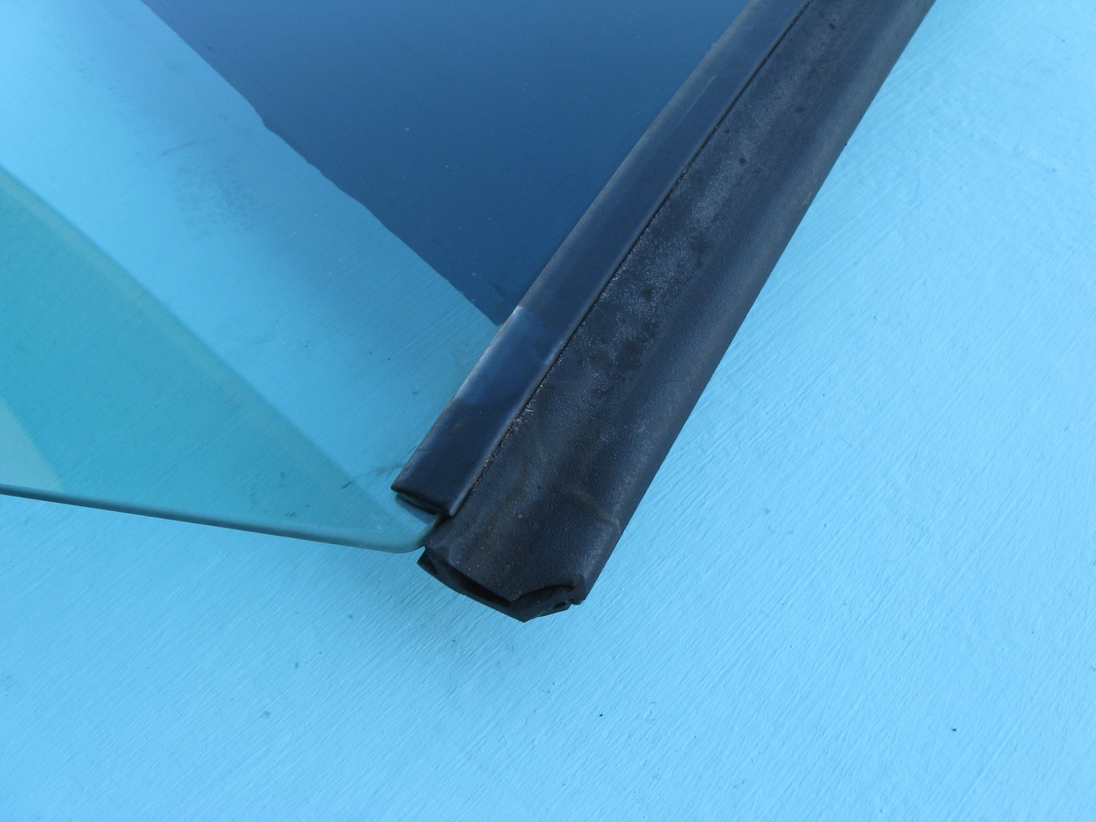10-19 MASERATI GRANTURISMO CONVERTIBLE 145 REAR RIGHT PASSENGER WINDOW GLASS OEM