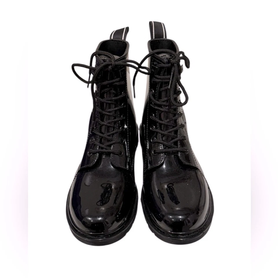 Botas de Combate Michael Kors Tavie Charol Negro Con Cordones Talla 9 Foto 2 de 4
