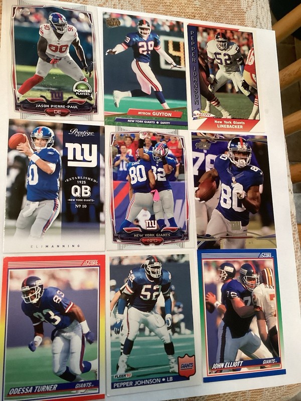 New York Giants Football Cards Lot Of 29