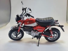 Built & Painted 1/12 Tamiya Honda Monkey 125
