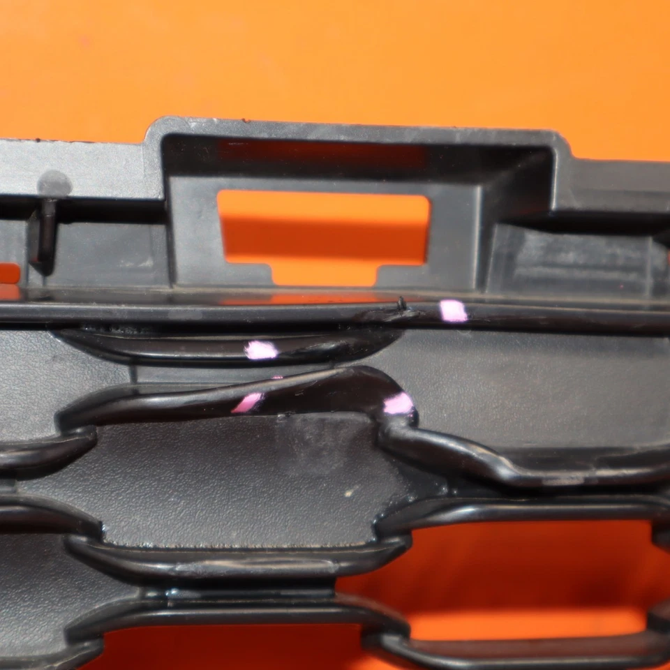 REJILLA INFERIOR JEEP GRAND CHEROKKE 2021 2022 2023 2024 7CW07TRMAB OEM Foto 4 de 4