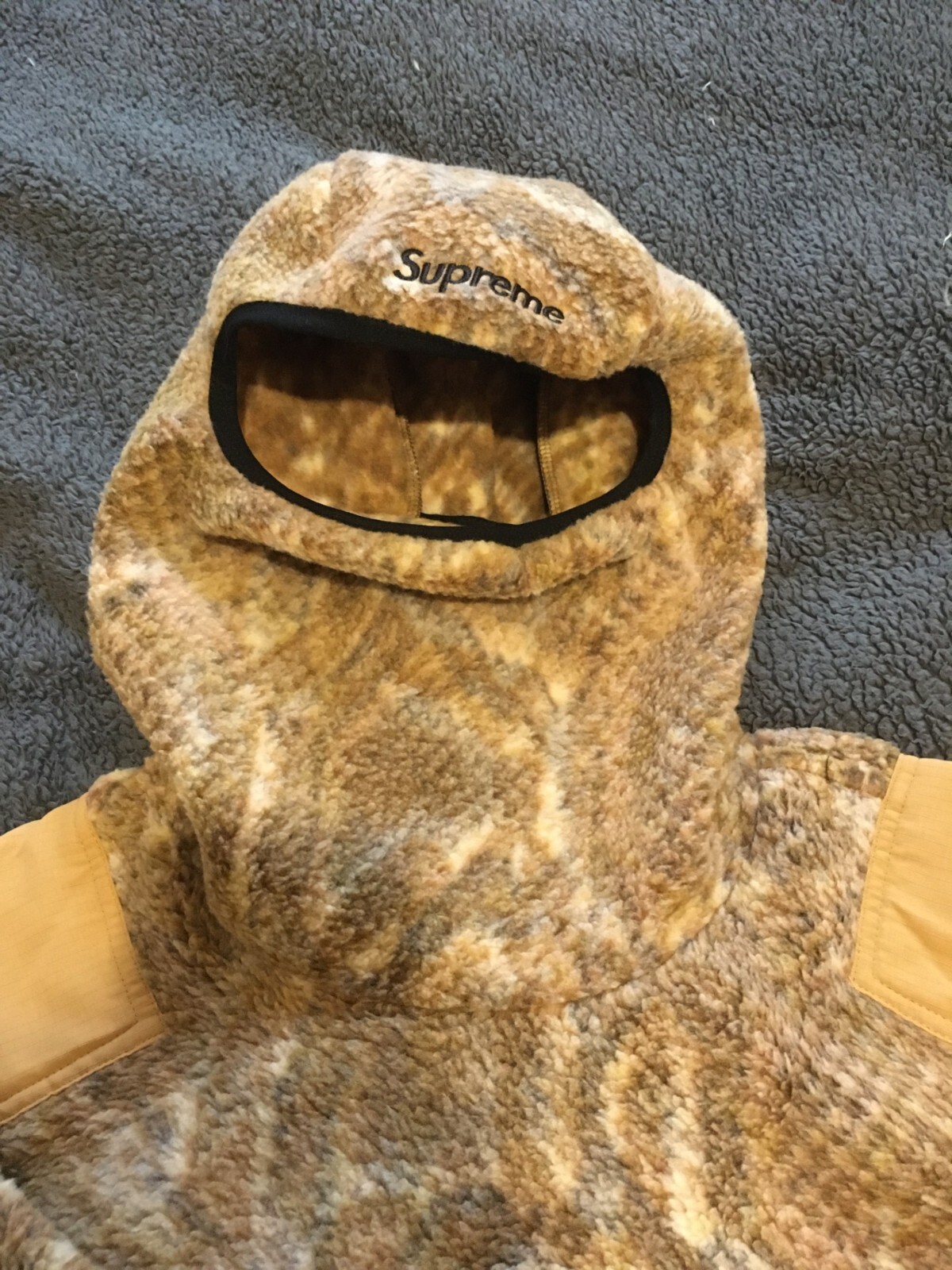 Supreme x Nike ACG Fleece Pullover Sherpa Gold Snakeskin Size Medium BNWT image 7