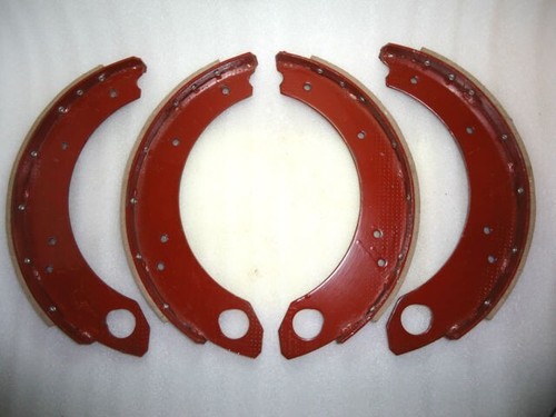 New Ford 3600 Brake Shoe Set X 4