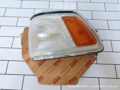 TOYOTA CROWN MS135, PARKING & CLEARANCE LAMP, LH NOS ASSEMBLY
