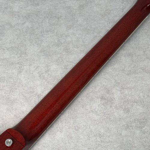 Gibson SG Standard 2024 Chitarra elettrica rossa con custodia rigida - Foto 8 di 9