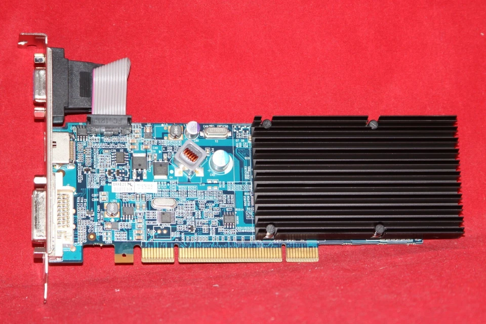 PNY Nvidia GeForce 8400 GS, 512MB DDR3, PCI Graphics Card. - Image 3 of 4