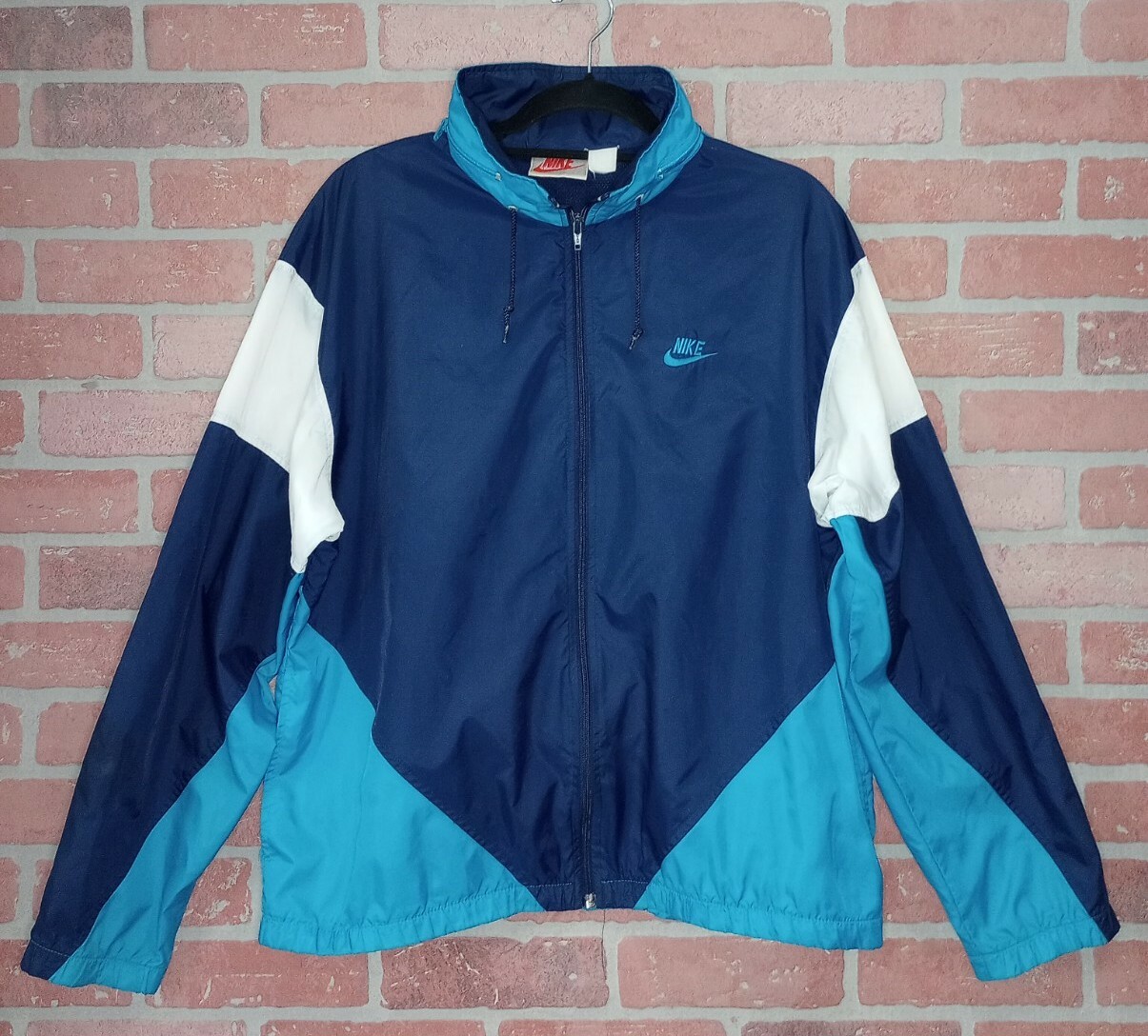 Vintage 90s Nike Windbreaker With Hood 