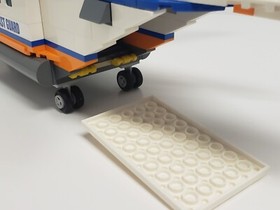 Lego City 60166 Heavy-duty Rescue Helicopter (4-5 Pieces Missing) With Manuals