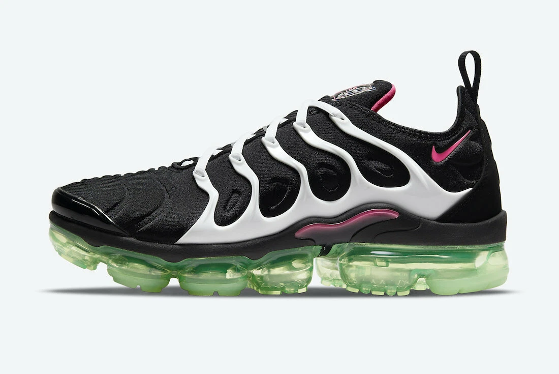 vapormax plus black ebay