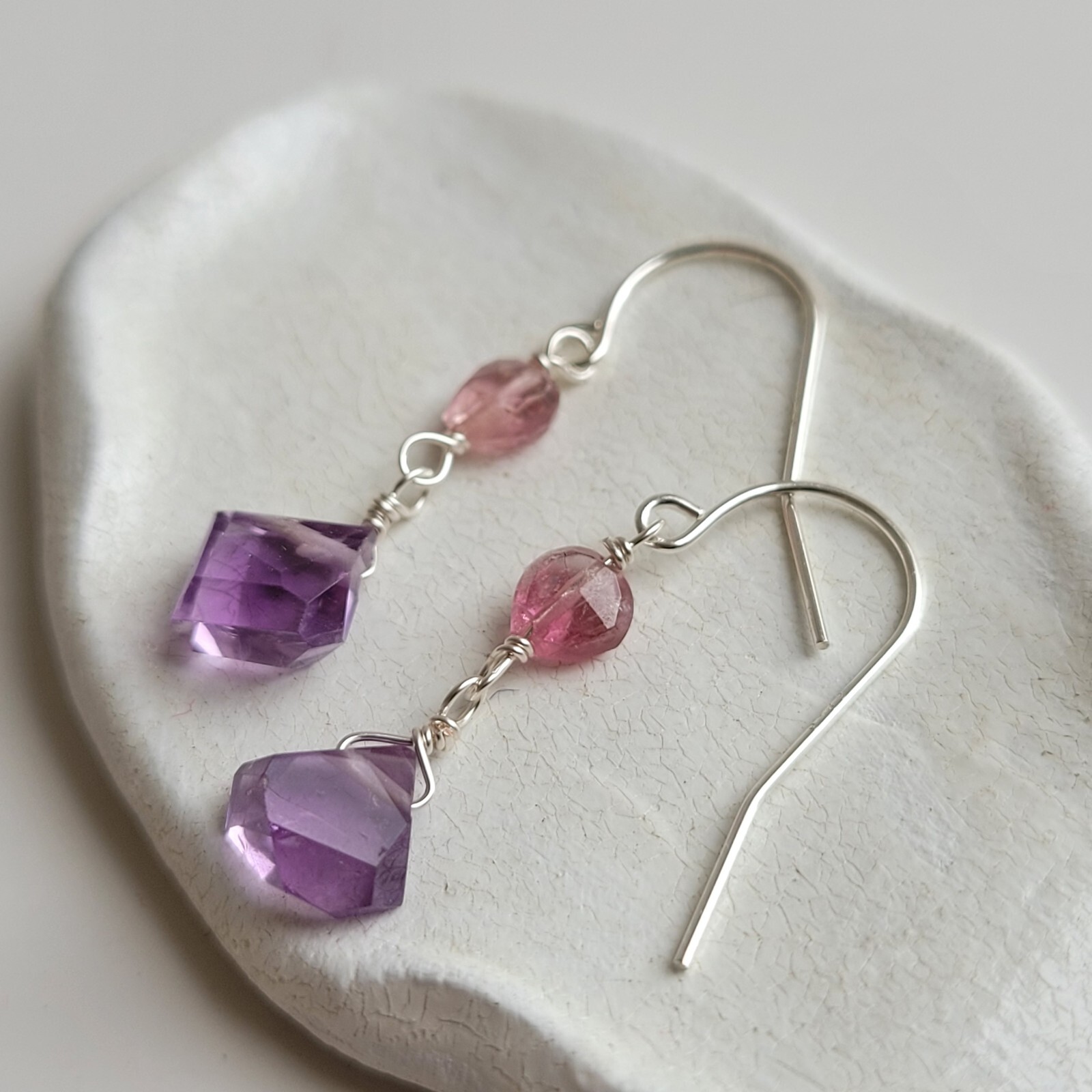 Boucles d'oreilles argent 925 améthyste et tourmaline rose, le cadeau idéal pour elle