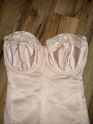 Body vintage GLAMORISE cintura reggiseno modellante beige 6216 34C pizzo senza spalline - Foto 3 di 7