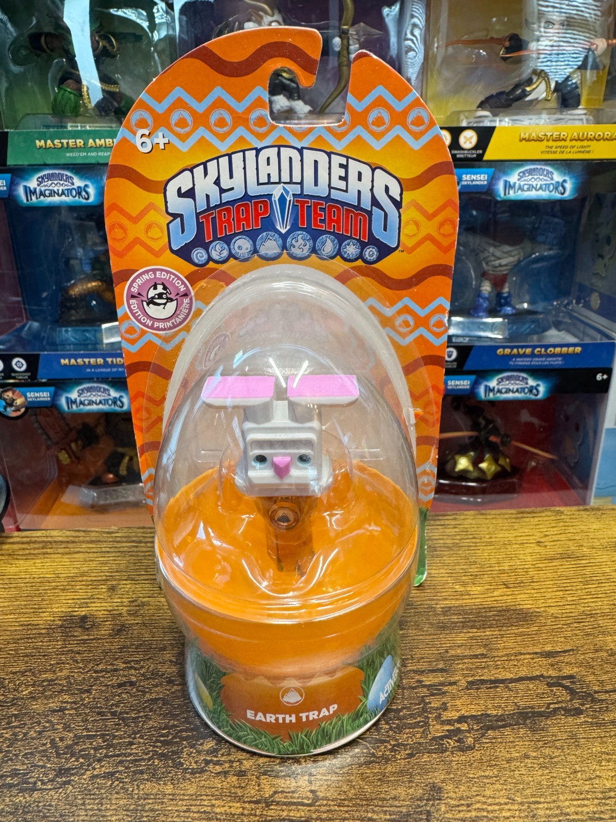 SkylandersEasterBunnyEarthHandstandTrapBNIB
