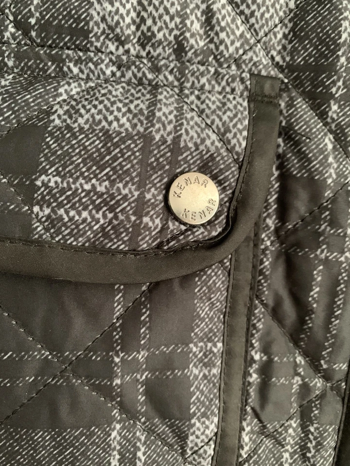Women’s Kenaf Puffer Vest Size XL  Black Gray Plaid Full Zip Snap Pockets NWT - Image 4 of 4