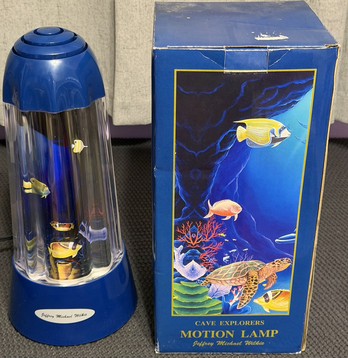 Vintage 1994 Rabbit Tanaka Rotating Motion Fish Aquarium Night