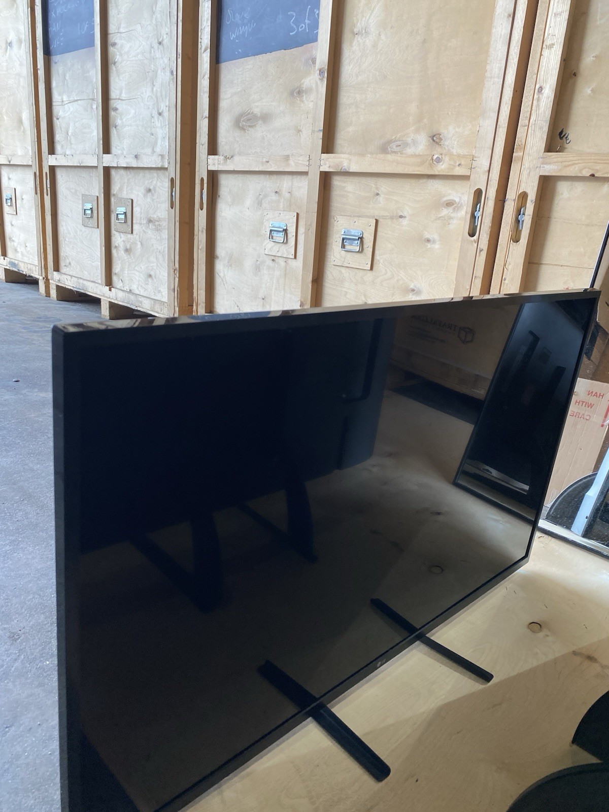 LG 43LM6300PLA 43” Full HD Smart TV HDR LED WebOS 2022 Model