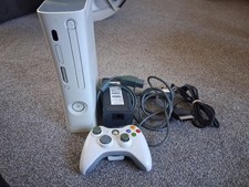 Microsoft Xbox 360 60GB White Console with AC Adaptor and Cables. Working