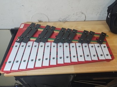 Vtg Rhythm Band Incorporated 25-Note Chromatic Bell Xylophone **Made in Japan