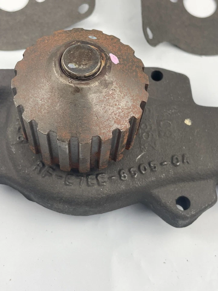 Bomba de agua, unidad FORD OE Reman, DriveWorks # 58-334; se adapta a Ford, Mercury en la tabla Foto 2 de 4