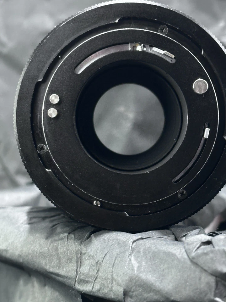 Vivitar Tele 135mm f/3.5 Manual Focus Lens For Canon FD Mount - Image 2 of 4