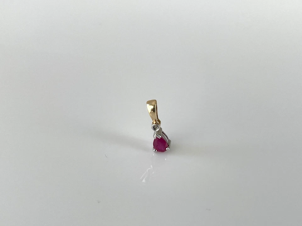 Ruby and Diamond Pendant 9ct Gold Diamond & Ruby Pendant 9ct Gold Pendant - Image 3 of 4