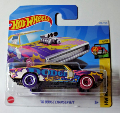 ミニカー Hot Wheels 70 Dodge Charger R/T nft Hot Wheels 70 Dodge Charger R/T Collectible Model Car