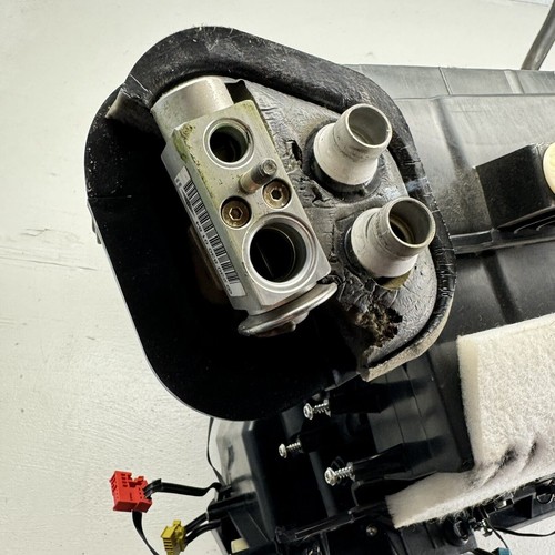 Conjunto de carcasa de evaporador de aire acondicionado Mercedes Benz E350 2006 fabricante original sin actuadores - Imagen 14 de 18