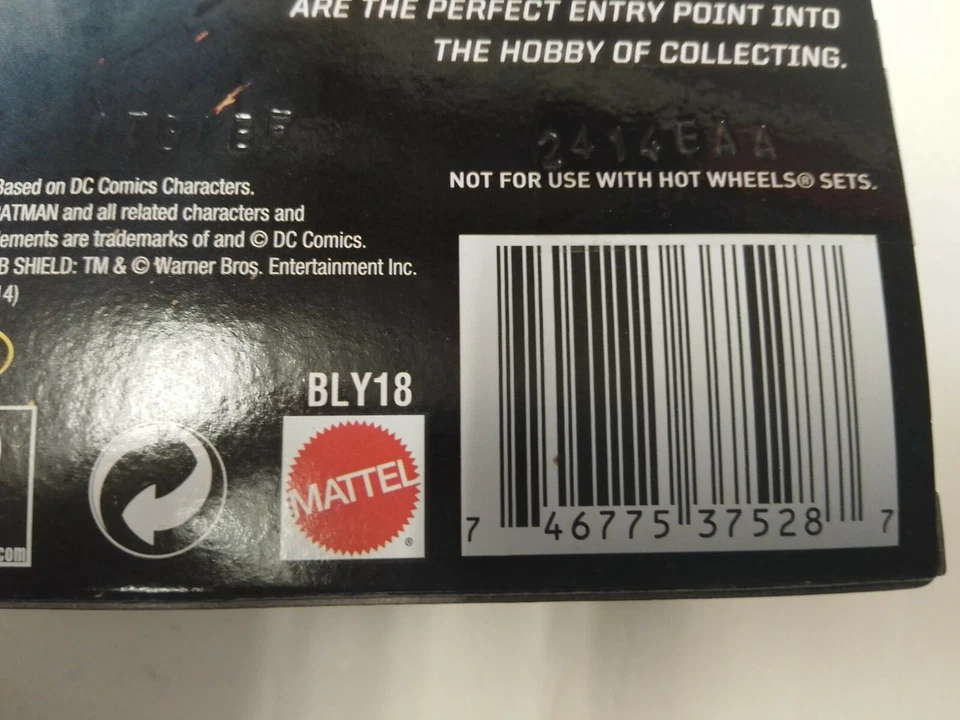 Hot Wheels Elite The Dark Knight Trilogy Batmobile Batman 1/50 BLY18 - Immagine 2 di 2