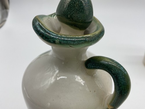 Louisville Stoneware Harvest Oil and Vinegar Cruets with stoppers Repaired - Picture 6 of 13