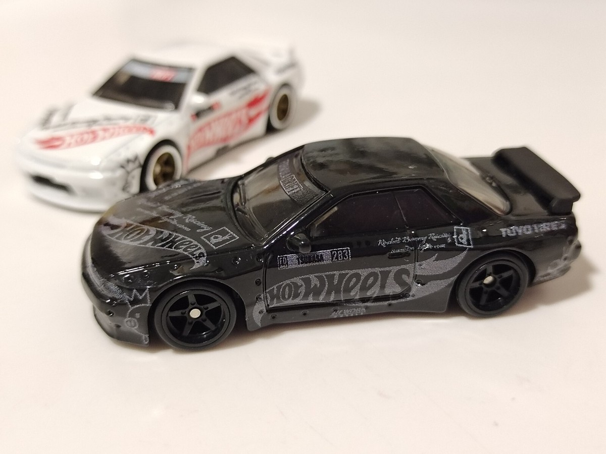 Hot Wheels Modern Classics Nissan Skyline GTR R32 Pandem Hot Wheels Modern Classics Nissan Skyline GTR R32 Pandem