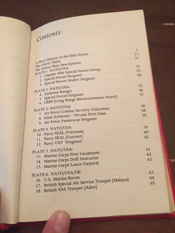 1982 Uniforms of the Elite Forces Book by Leroy Thompson - Image 3 of 4
