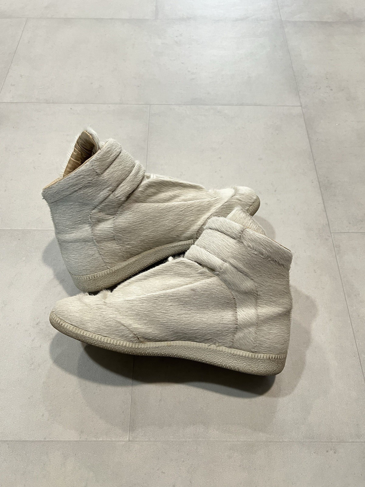Maison Margiela White Pony Hair Future High Size 43 Yeezus – Indo 