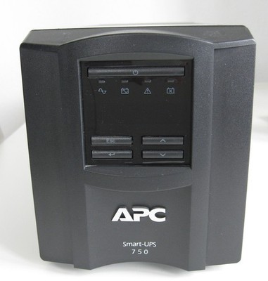APC Smart-UPS SMT750I USV 750VA/500W LCD, ohne Akku