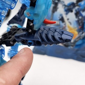 LEGO BIONICLE: Takadox (8916) Almost Complete w/ Box & Manual 