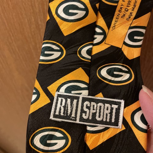 Green Bay Packers NFLP TYE By RALPH MARTIN SPORTS 100%Silk 1995 Black,Gold,Green - Picture 5 of 7