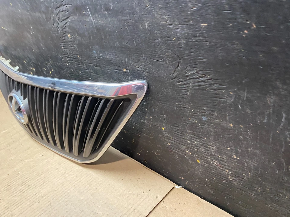 Lexus RX330 2004 a 2006 parrilla delantera cromada OEM U7547 DG Foto 2 de 4