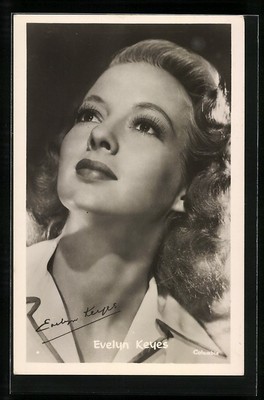 Ansichtskarte Schauspielerin Evelyn Keyes, Portrait 