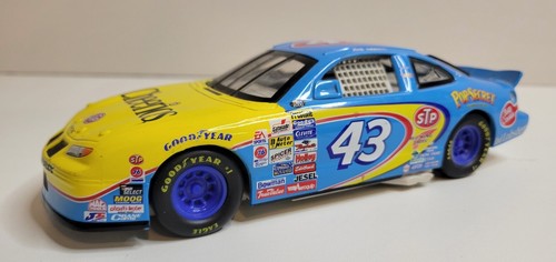 1997 Mattel #43 1998 Grand Prix Nascar Diecast Car Hot Wheels