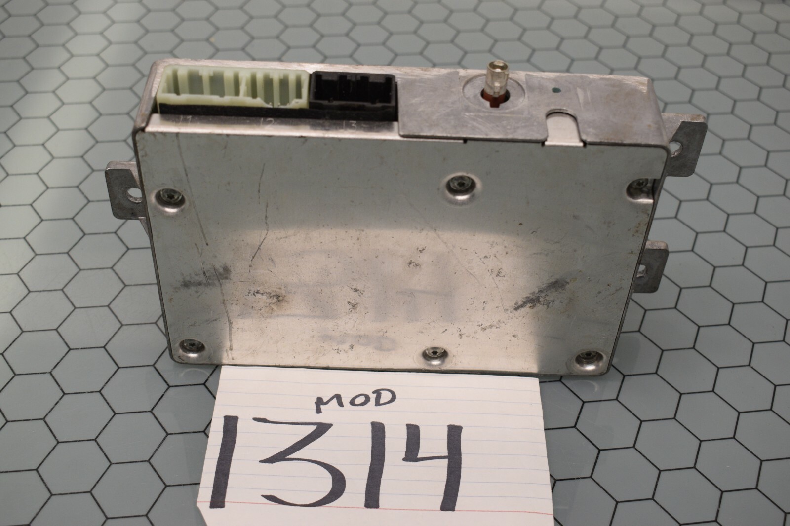15 16 Cadillac CTS Communication Control Module Used #1314mod