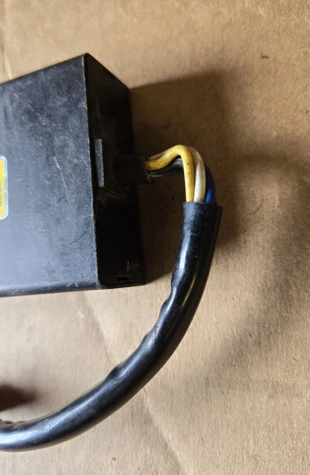 OEM HONDA VF700 / VF750 INTERCEPTOR/SABRE/MAGNA 1984-1985 CDI 30400-MB1-871 - Image 3 of 4