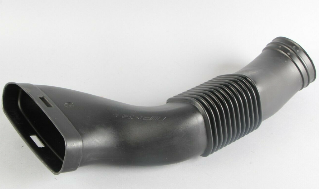 MERCEDES-BENZ SLK R171 AMG Air Filter Housing Right Hose A1130942882