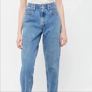 vintage levi mom jean