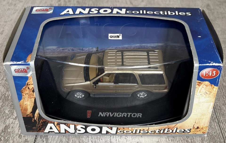1/43 Anson Lincoln Navigator Diecast SUV Model Car Gold - Image 2 of 4
