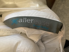 Allerease King Size Plush Fitted Mattress Pad...