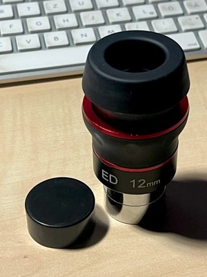TS-Optics 1,25'' ED Okular 12 mm - 60° ebenes Bildfeld, hoher Kontrast NED5, TOP!
