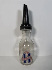 HUFFMAN 1 Qt. Glass Motor Oil Bottle with Tin Master Mfg. Co. Spout