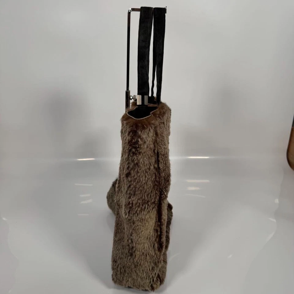 Bolso de Mano Chanel Lapin Marca de Coco Piel Marrón con Bolsa, Para Mujer. Foto 4 de 4