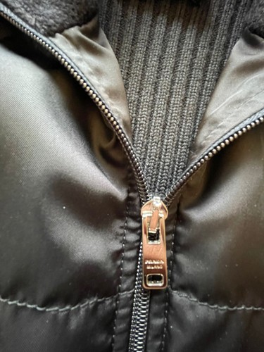 Suéter Prada Para Hombre Acolchado Nylon Lana Técnico NEGRO $2,300 Hecho en Italia - Imagen 6 de 14