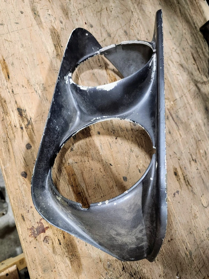 68-72 C3 Corvette LEFT Headlight Bezel Lamp Trim METAL Drivers Side DAMAGED - Image 4 of 4